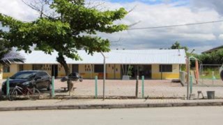 Wilson Lenfers reivindica reforma de ponto de ônibus em frente à Escola Augusto Schramm