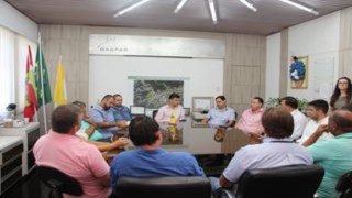 Vereadores entregam ao prefeito o documento ‘Pacto pela Saúde’