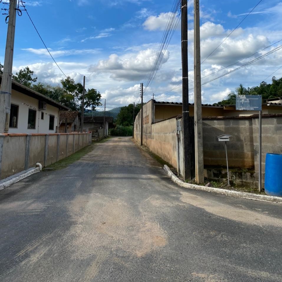 Vereadores requerem informações sobre empresas de terraplanagem e regularização de ruas