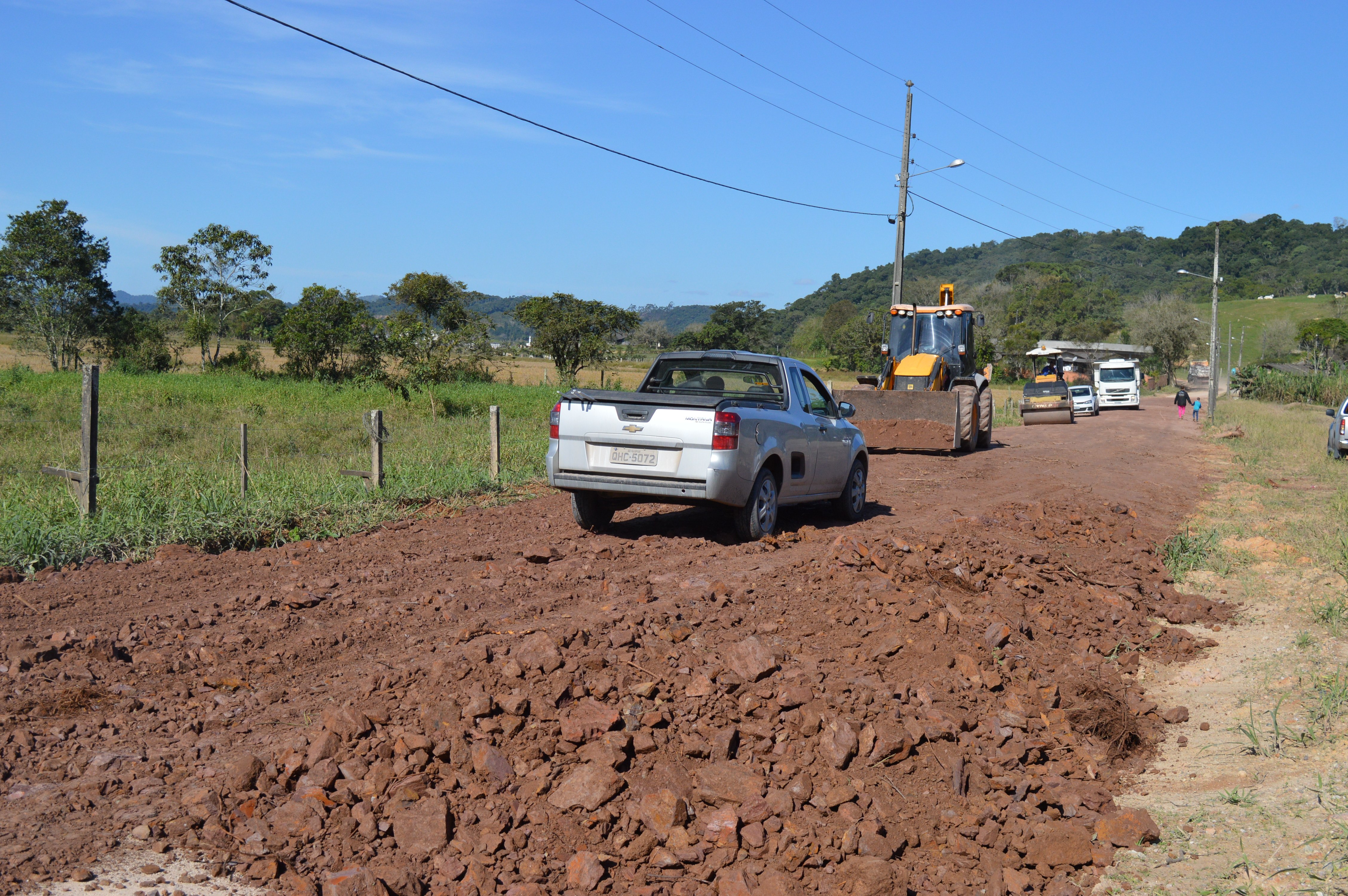 Suplente de vereador solicita informações sobre projeto de pavimentação da Estrada Geral Águas Negras